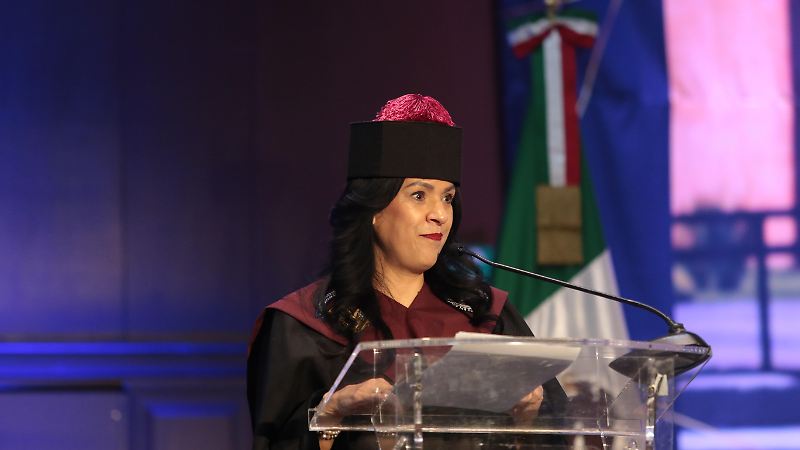El rector general de la UdeG, Ricardo Villanueva recibió el Doctor Honoris Causa (8).JPG